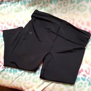 Under Armour Ruched Yoga-Waist Capri